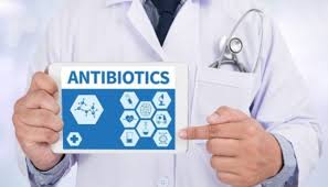 Запобігання безконтрольному прийому антибіотиків та самолікуванню