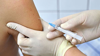 Понад 100 тисяч щеплень проти кору виконано в межах кампанії «наздоганяючої вакцинації»