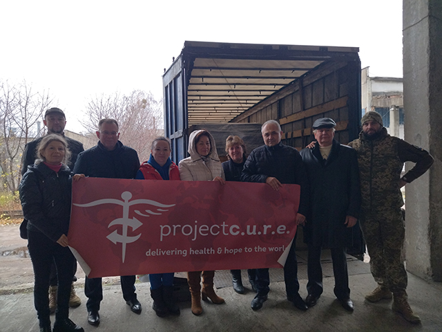 Медичні заклади Чернігівщини отримали гуманітарний вантаж від американських благодійників.